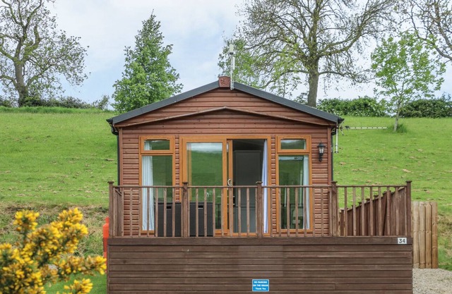 34 STAG LODGE, family friendly, character holiday cottage in Richmond