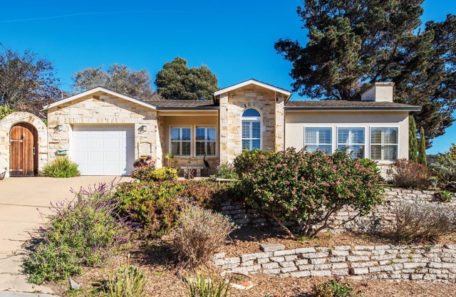 3485 Avalon by the Sea ~ Huge Gourmet Kitchen!