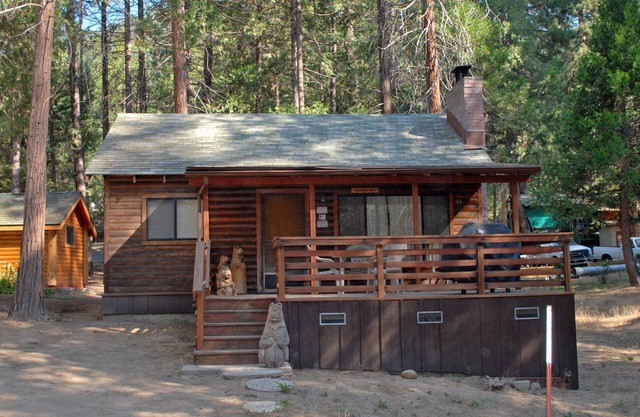 (35) Cubby's Den at The Redwoods In Yosemite