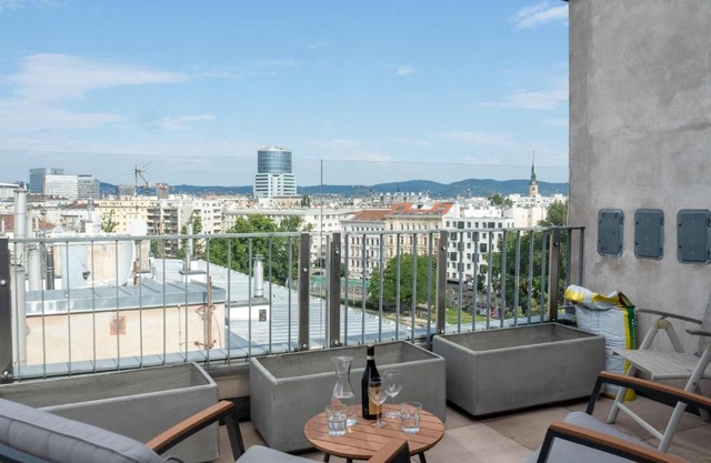 360 View Loft 3