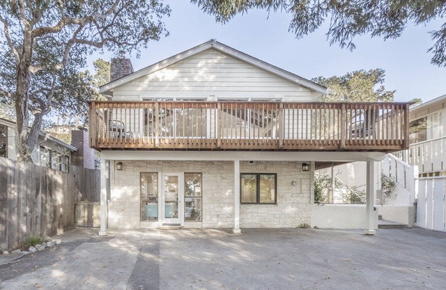 3810 Poseidon - Close to Downtown and the Beach