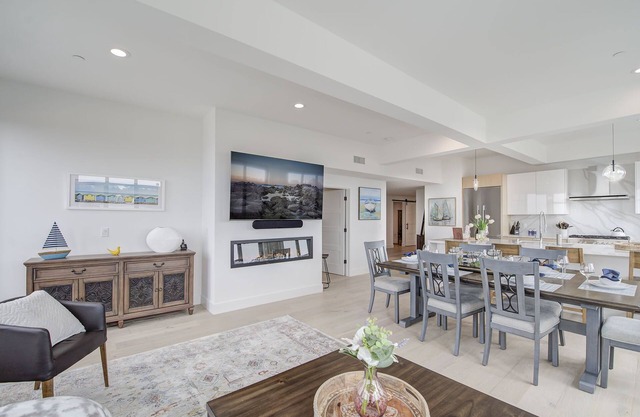 3821 Of Mice and Men - Luxury Ocean View Condo