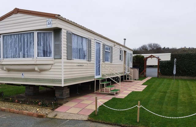 38ftx12ft Static Caravan ,sleeps 4 , 2 Bedrooms