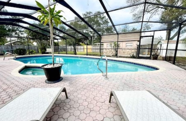 3915 W Wisconsin Ave · Modern Pool Home W/Hot Tub AND Pool Table!