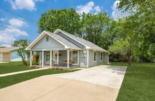 3B Near Historic Downtown McKinney