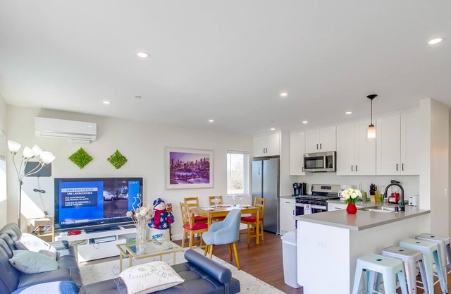 3BR - 3Bth near San Diego Gaslamp Beach