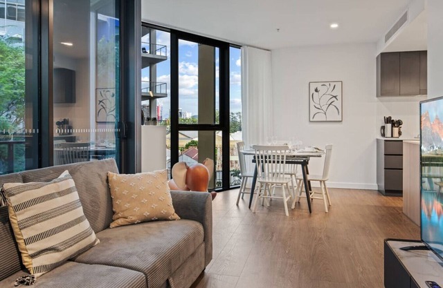 3BR Apt | Urban Stay | Ideal for Families & Groups