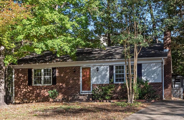 3BR Kid Friendly Fenced in Swingset