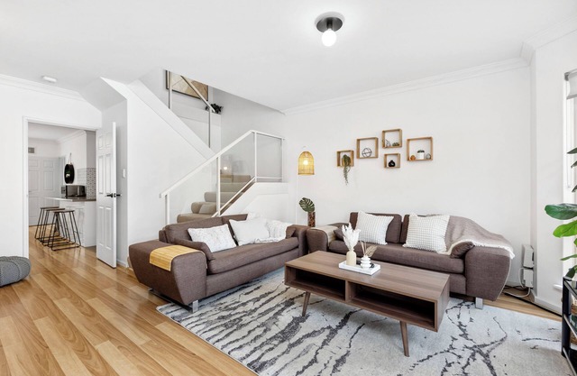 3BR Serene Family Retreat in Prestigious Suburb