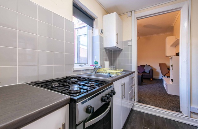3BR Terraced Near S. Shields