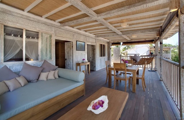 3BR Villa, 1Min Walk To Gili Trawagan Beach! - W/Daily House Keeping!