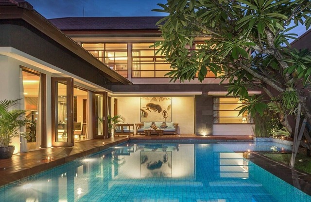 3BR VILLA SEMINYAK FOR FAMILY WITH KIDS