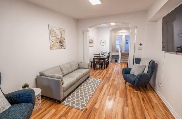 3BR+WiFi+Kitchen+Washer+Free Prking+Dryer+Pet