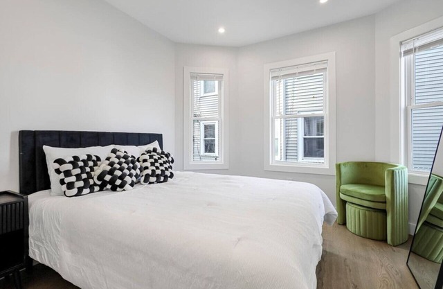 3BR2Bth MIT/Harvard/TD Garden/BOS/2 Parking Spaces