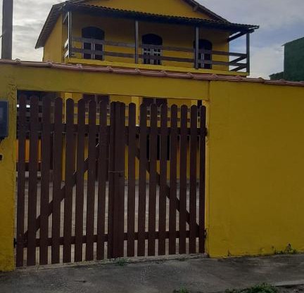 3º andar independente - Casa a 50m da praia com vista lateral para o mar