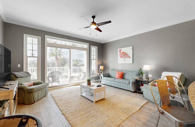 3rd-floor beach view condo with Pool, Hot tub, & private balcony