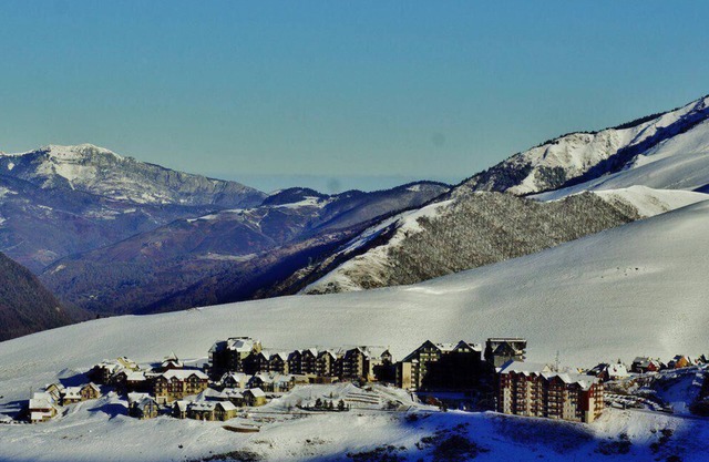 3rd floor, view ski slopes, balcony, tv, ski locker, 58m², Peyragudes