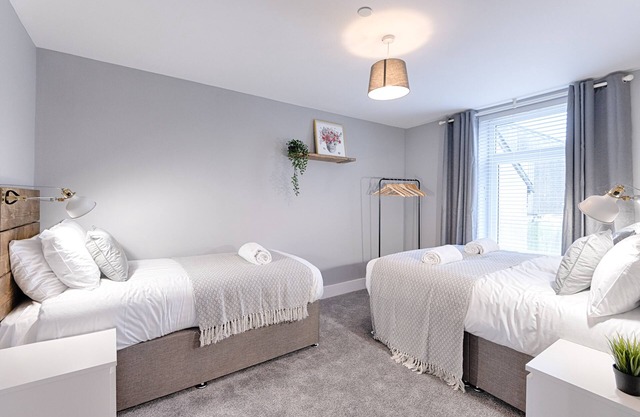 3RM Flat, Smart Tv's, close to all amenities