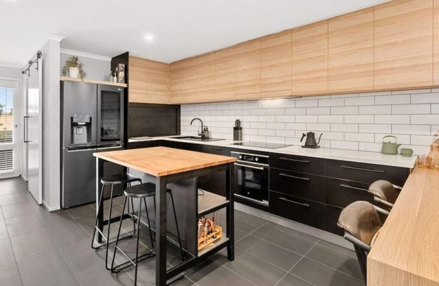 3UPPER · Modern two bedroom townhouse in quiet location