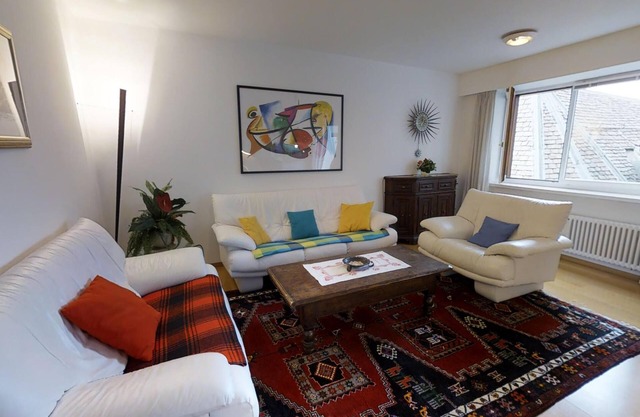 4 ½-room apartment on the third floor, about 105 m2.