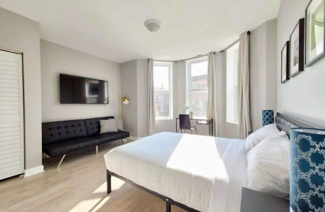 4 #2N - 4 Bedroom/4 Bath Condo - McCormick Place, Wintrust Arena, Chinatown