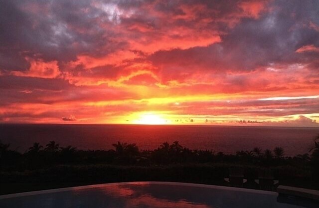 4 BDRs with their own baths! Modern decor! Privacy! Best Ocean View in the Hood!