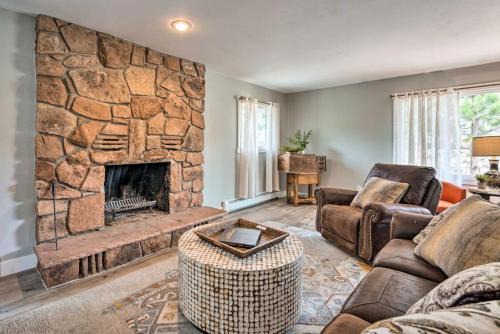 4 bed 2 bath home located near Rocky Mountain National Park
