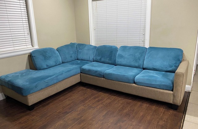4 Bed 4 Full Washroom 2 Full kitchen 2 Living Room (No DrugsNo Smoking-No pets)