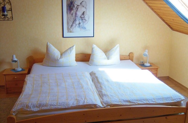 4-bed apartment - guesthouse Regneri