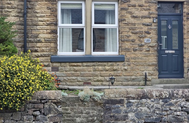 4 bed Cottage