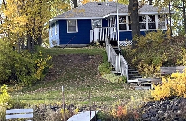 4 bed family cabin on Pokegama near Pine City