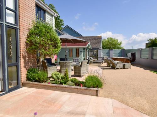 4 Bed in Braunton 78250