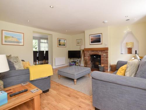 4 Bed in Docking 91588