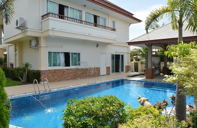4 Bedroom 2 Store Villa, Premium , Pool, Beach, Fitness, Tennis, Golf, Fishing