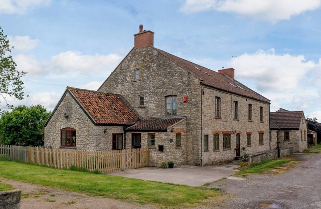 4 bedroom accommodation in North Wooton, near Wells