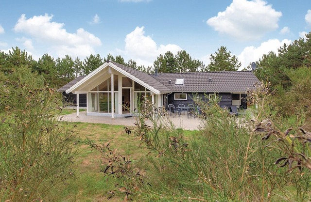 4 bedroom accommodation in Sjællands Odde