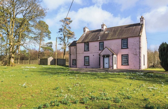 4 bedroom accommodation in Shawhead, Dumfries