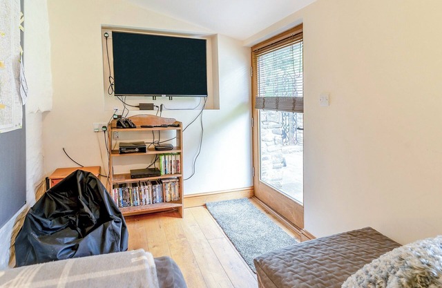 4 bedroom accommodation in Cwmdu, near Crickhowell