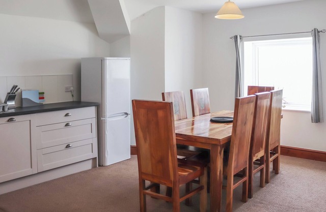 4 bedroom accommodation in Caernarfon