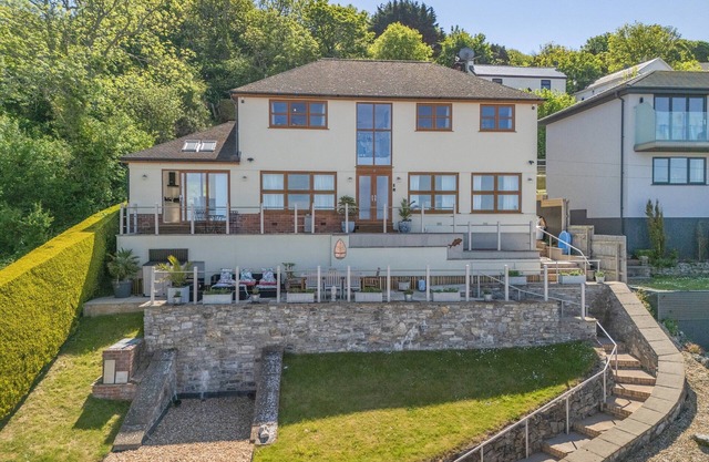 4 bedroom accommodation in Prestatyn
