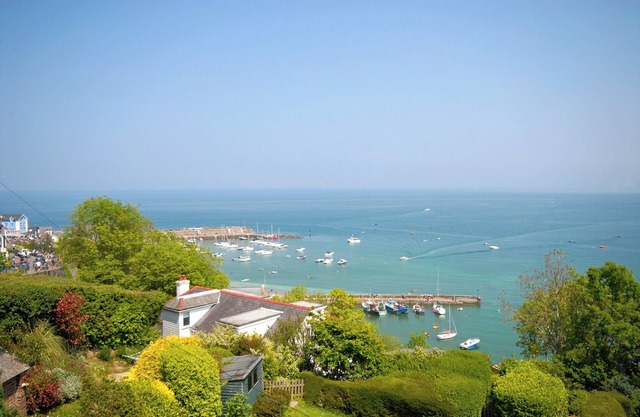 4 bedroom accommodation in New Quay