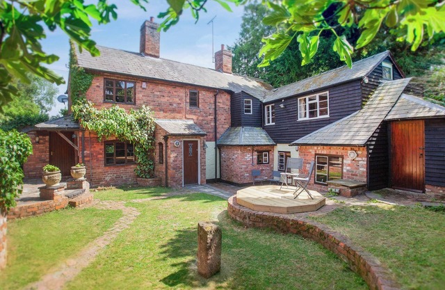4 bedroom accommodation in Stockton