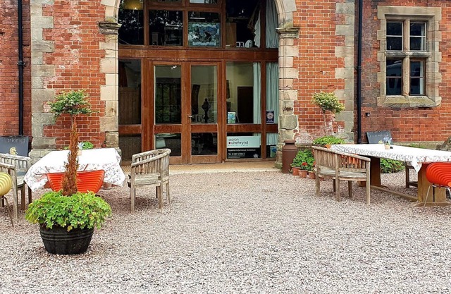 4 bedroom accommodation in Ingestre, near Stafford