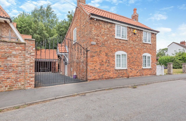 4 bedroom accommodation in Coningsby, near Lincoln