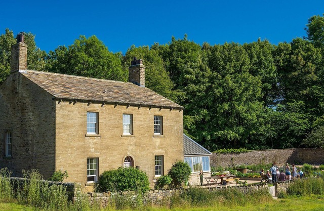 4 bedroom accommodation in Broughton, near Skipton