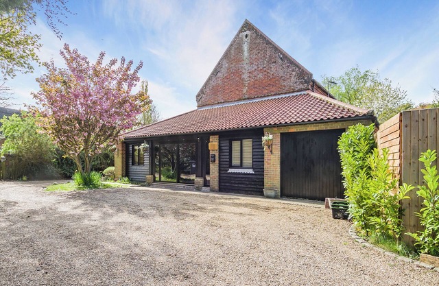 4 bedroom accommodation in Stalham