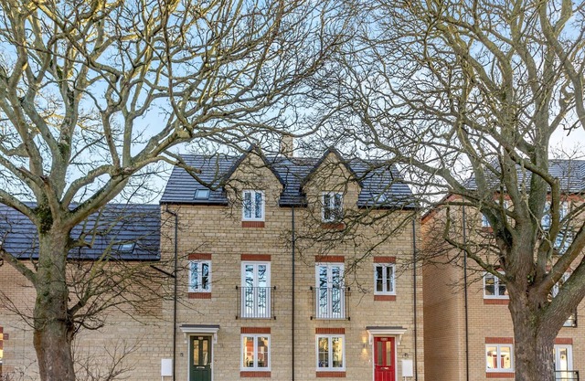 4 bedroom accommodation in Barleythorpe, near Oakham