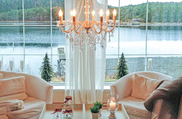 4 bedroom accommodation in Husnes