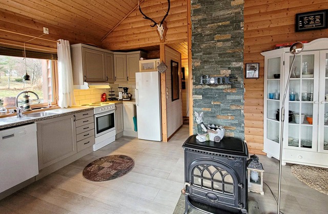 4 bedroom accommodation in Vikedal