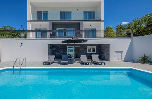 4 bedroom amazing home in Imotski